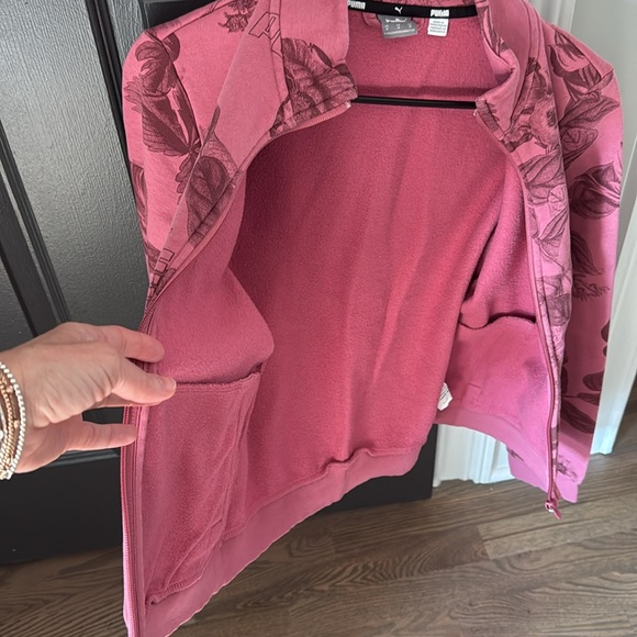 Puma flower print track zippered jacket
Dusty orchid color - Picture 5 of 8